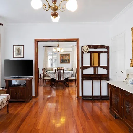 Blue Pillow شقة *