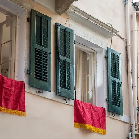 Blue Pillow Lejlighed *